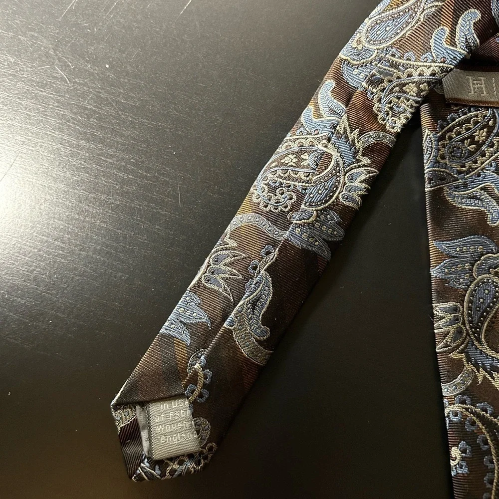 Hickey Freeman brown and blue paisley silk mens tie